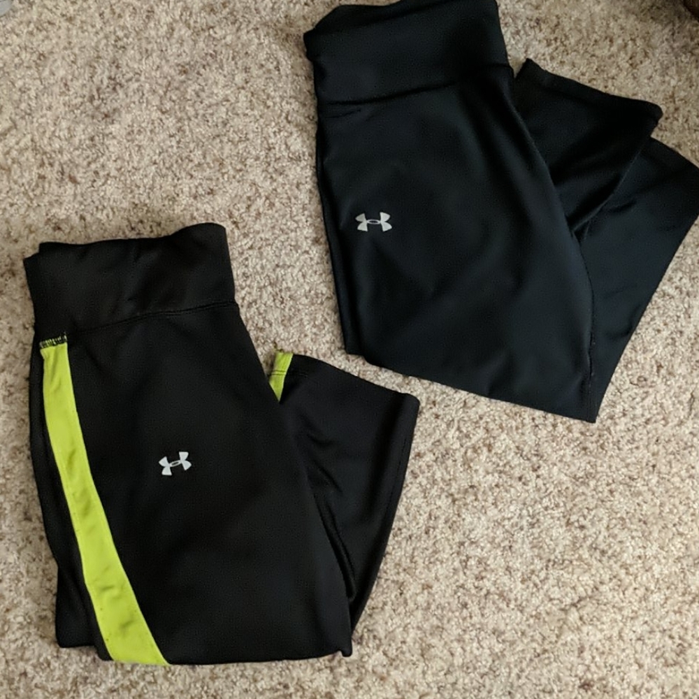2 pair Under Armor running capris